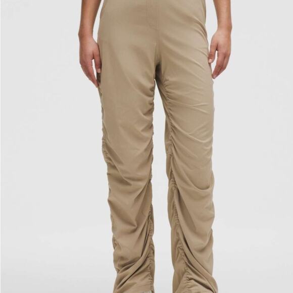 NWT Lululemon Dance Studio Slim-Fit HR Flared Pants in Sheer Oak - Picture 5 of 5